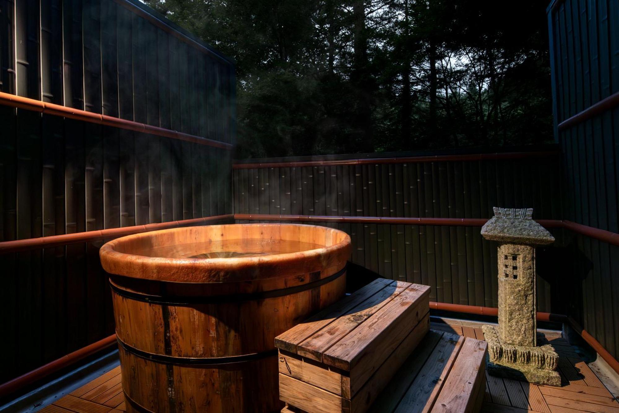 Bself Fuji Onsen Villa Fujiyoshida Eksteriør billede